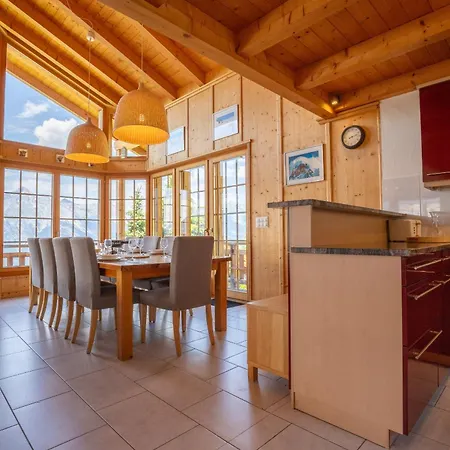 Christoph Standing & Calm 10 Pers By Alpvision Residences