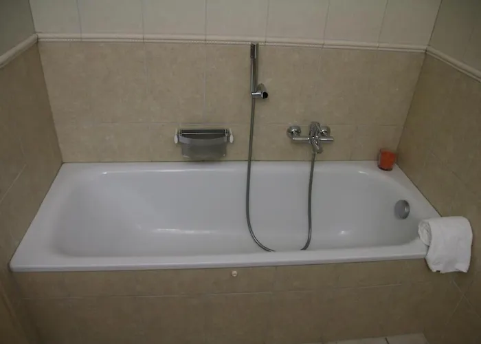 Christoph Standing & Calm 10 Pers By Alpvision Residences