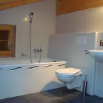 Christoph Standing & Calm 10 Pers By Alpvision Residences בקתה ויסונה