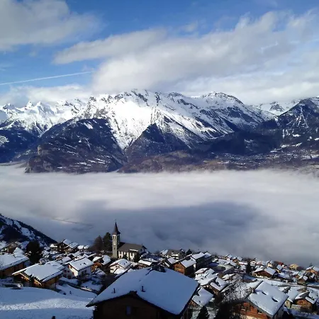 Christoph Standing & Calm 10 Pers By Alpvision Residences